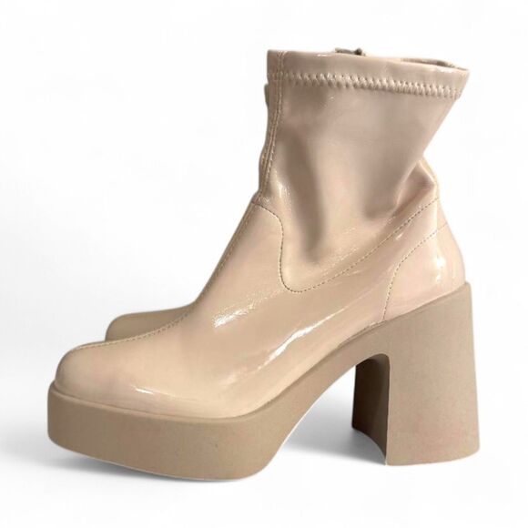 STEVE MADDEN  Lanna Bootie BONE PATENT, NEW! Size 11 - Picture 1 of 7